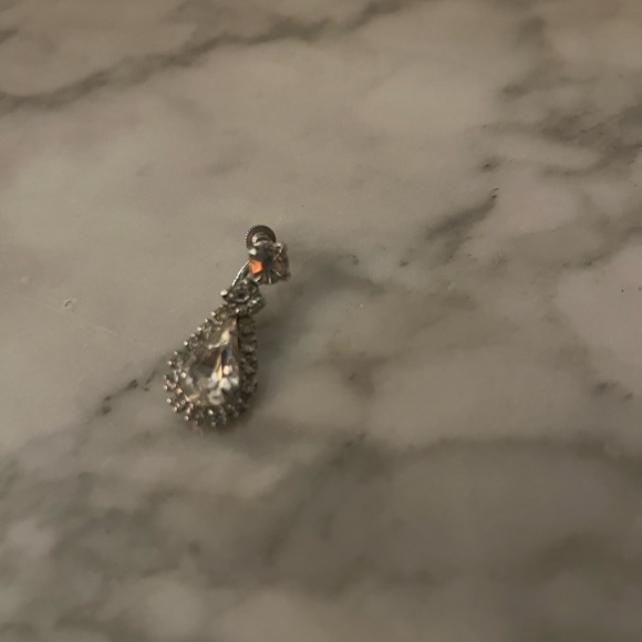 Kramer NY Necklace and Earrings - Picture 8 of 9